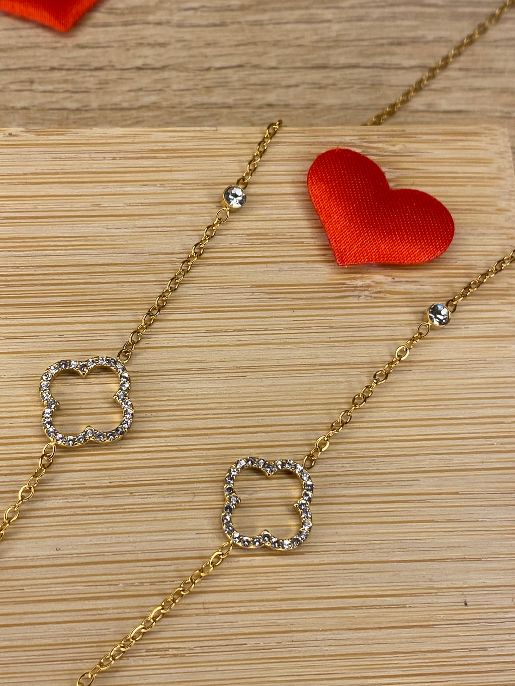 Collier MAUDE