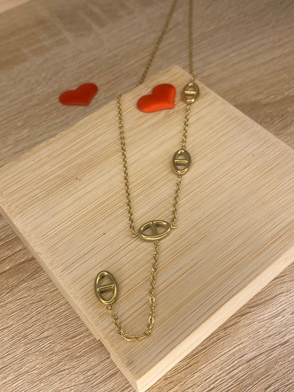Collier EVA
